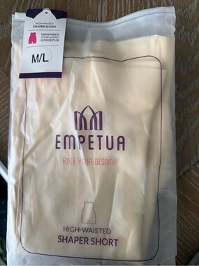 High-Waisted Shaper Short - Nude (M/L) (new in package).